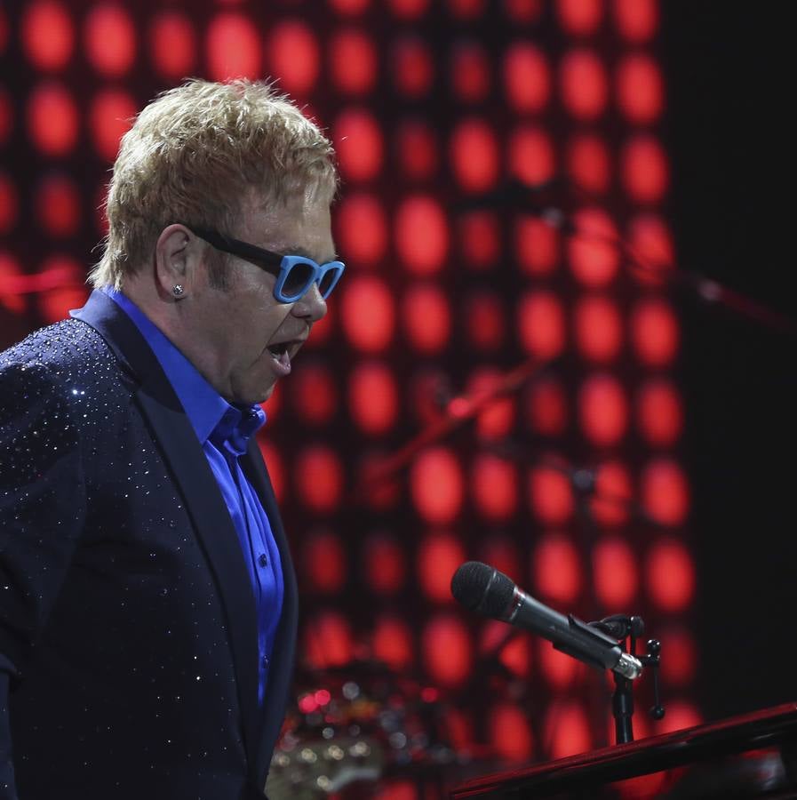 Las mejores fotos del concierto de Elton John en Málaga