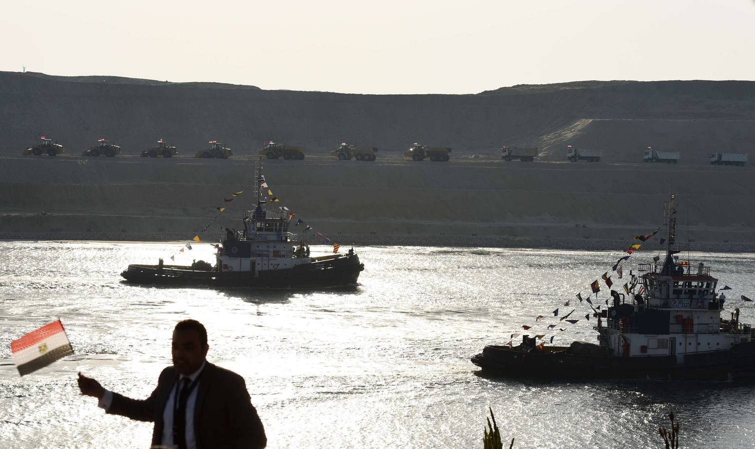 Se inaugura el nuevo Canal de Suez