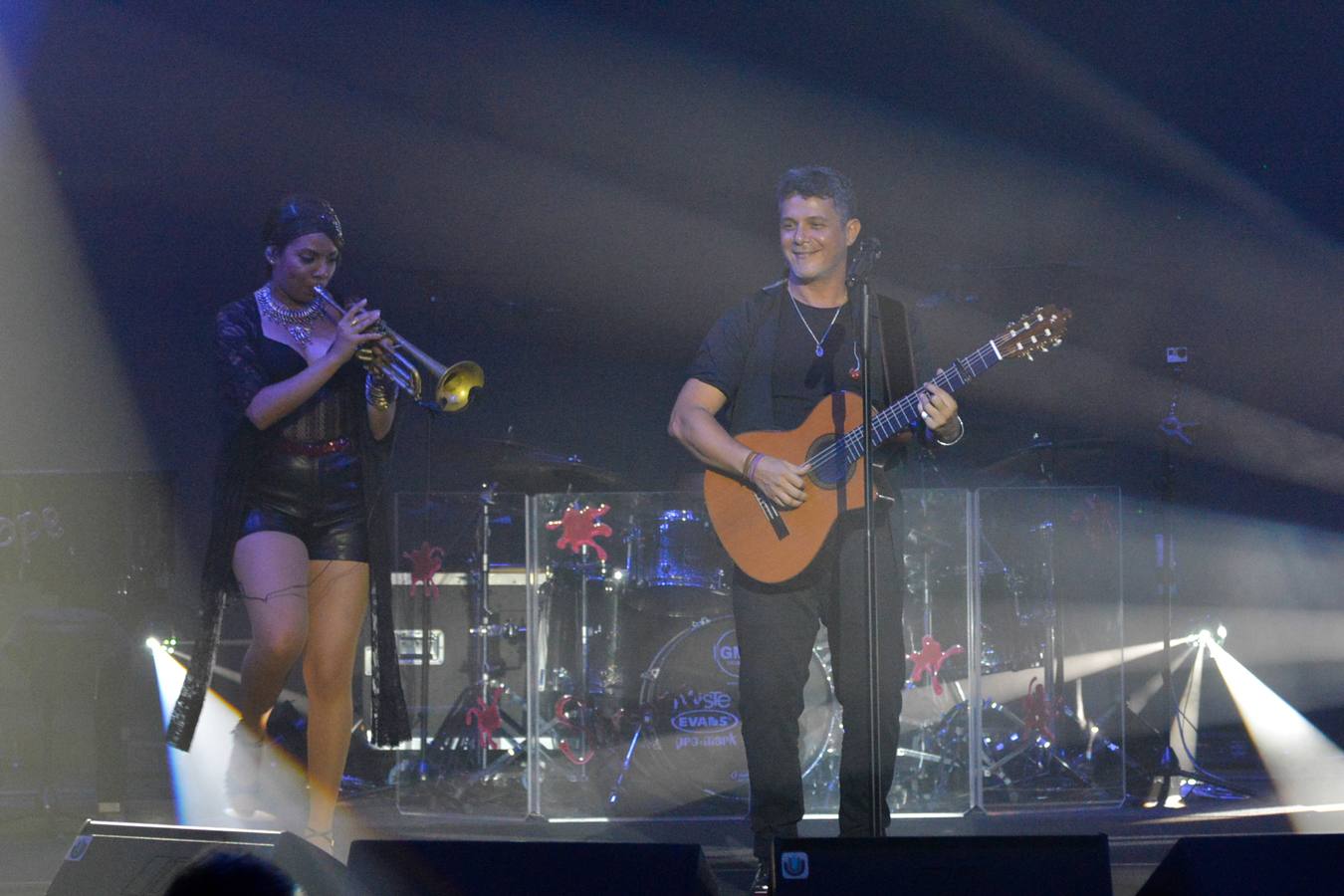El &#039;sirope&#039; de Alejandro Sanz endulza Starlite Marbella