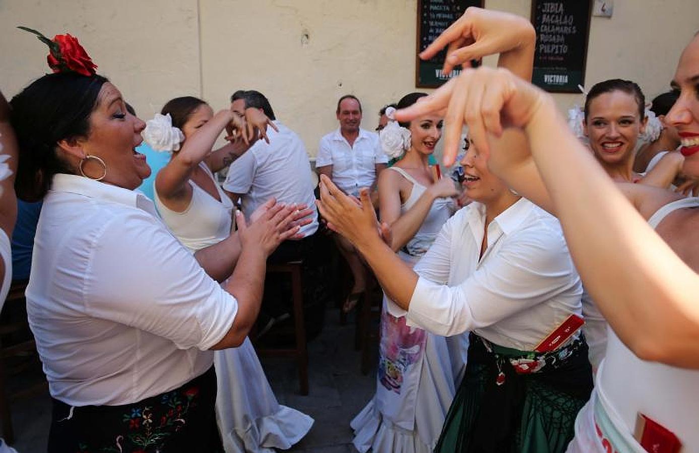 Ambiente del viernes de feria en el Centro de Málaga