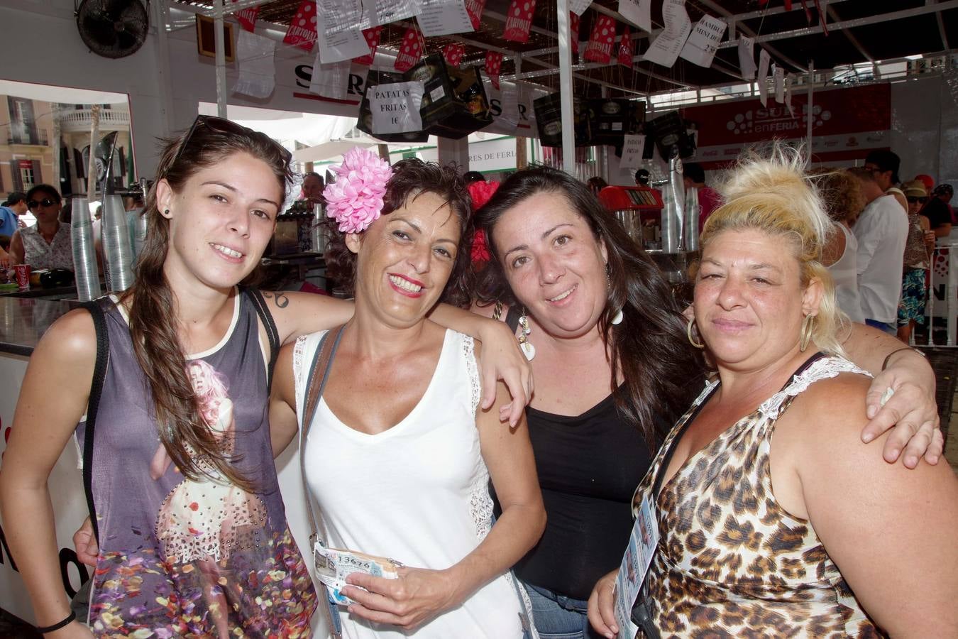 Ingrid Fernández, Mari Ángeles García, Rosa María Morales y Josefa Fernández, de Elche.. 