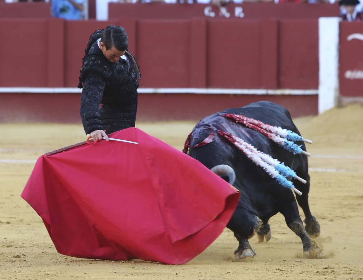 La torería de Morante y el clasicismo de Vega