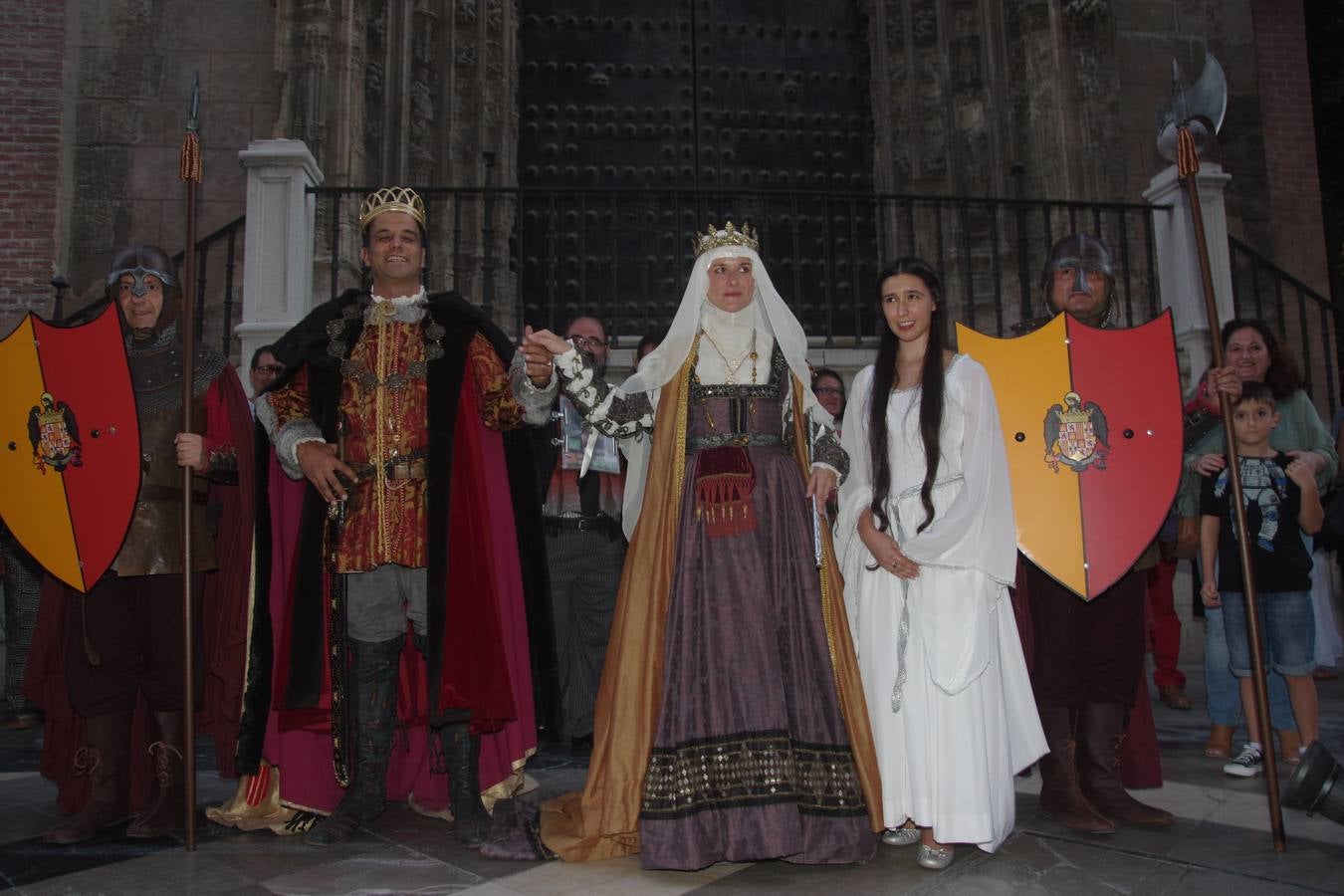 La cabalgata de despedida de la Feria de Málaga, en imágenes