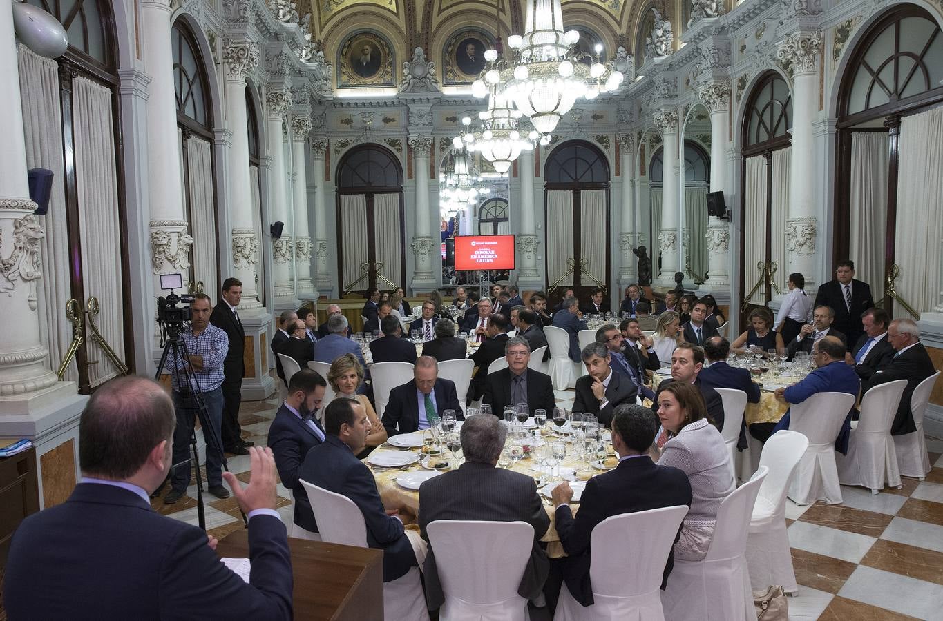 Visita al PTA de los participantes del foro &#039;Innovar en América latina&#039;