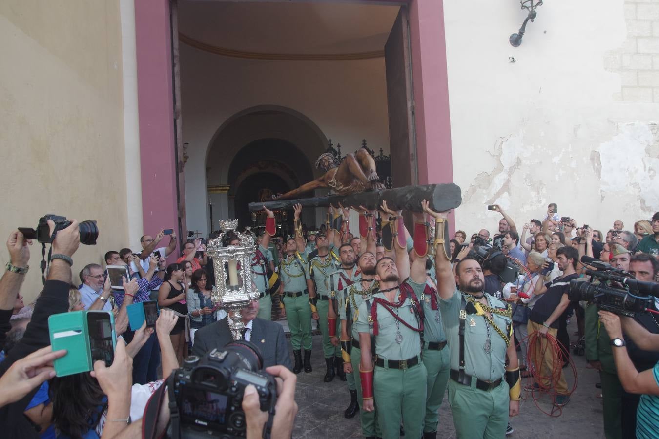 Fotos del traslado de los titulares de Mena (II)