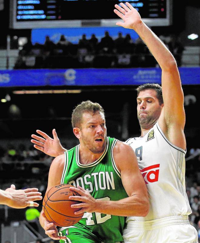 Las mejores imágenes del Real Madrid - Boston Celtics