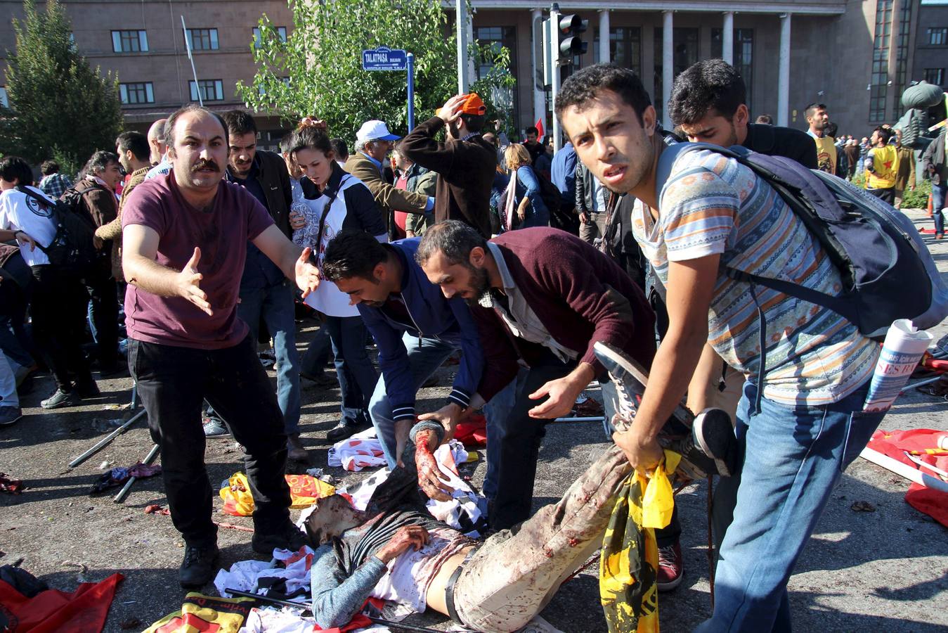 Doble explosión mortal en Ankara