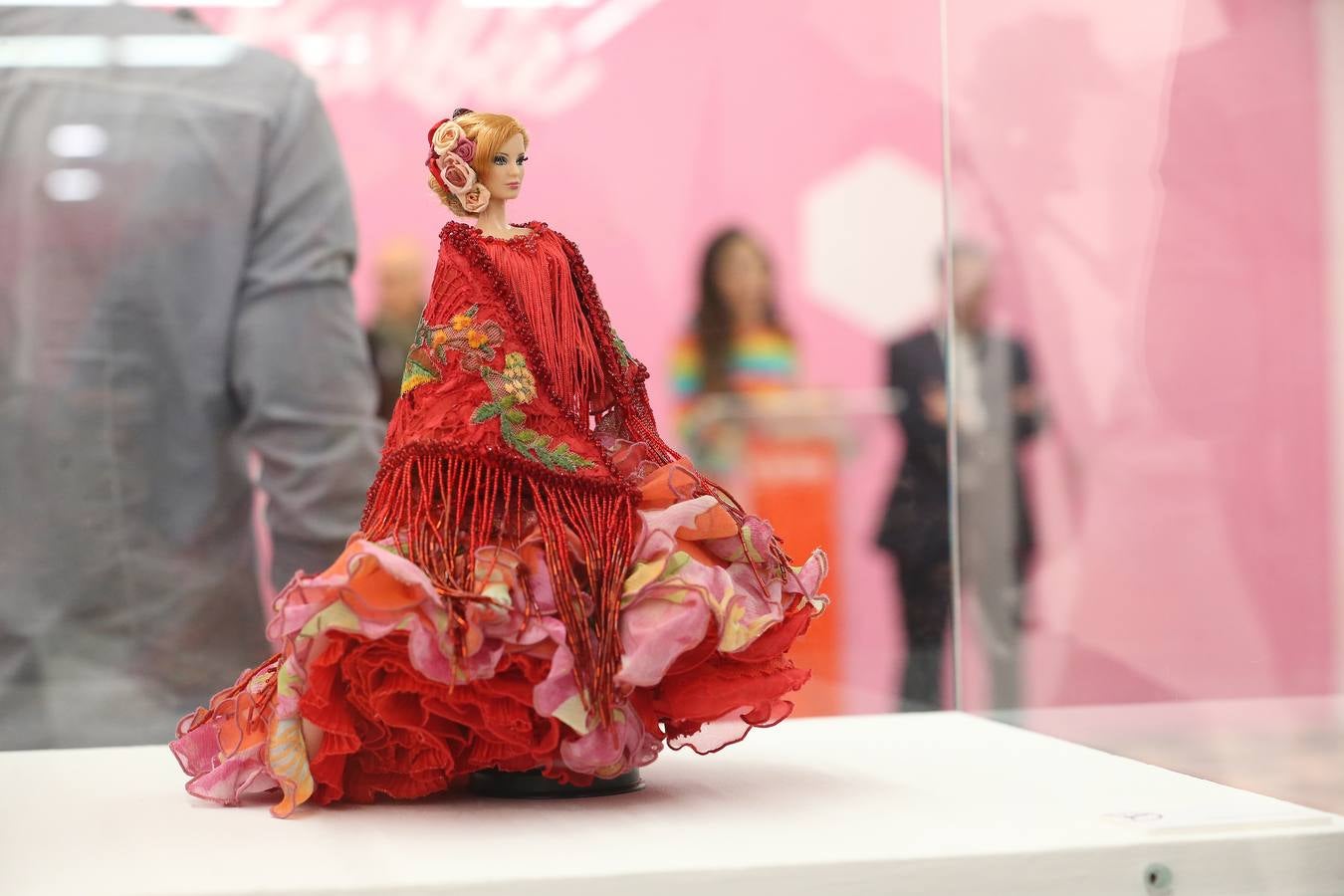 Las mejores fotos de la exposición &#039;Barbie y la historia de la moda&#039; (II)