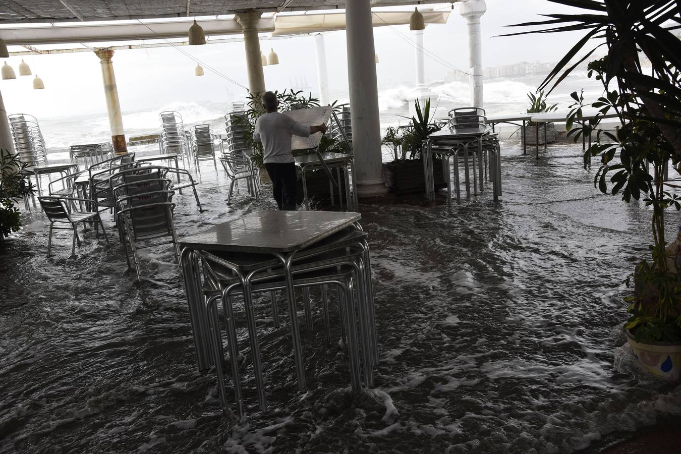 Fotos del temporal de este domingo en Málaga capital