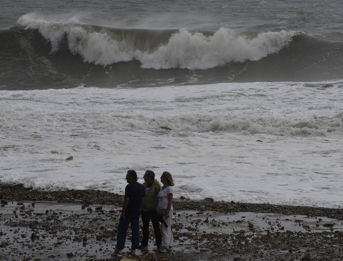 Fotos del temporal de este domingo en Málaga capital