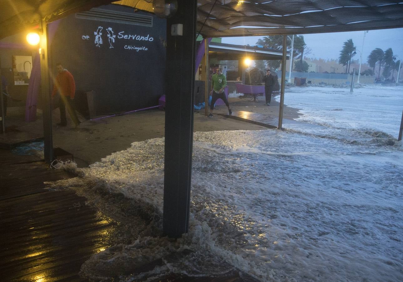 Fotos del temporal de este domingo en Málaga capital