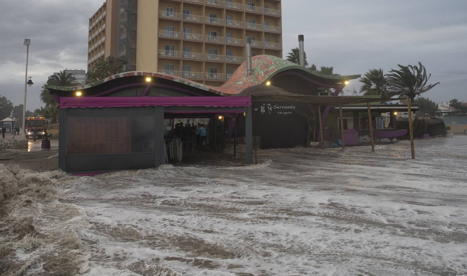 Fotos del temporal de este domingo en Málaga capital