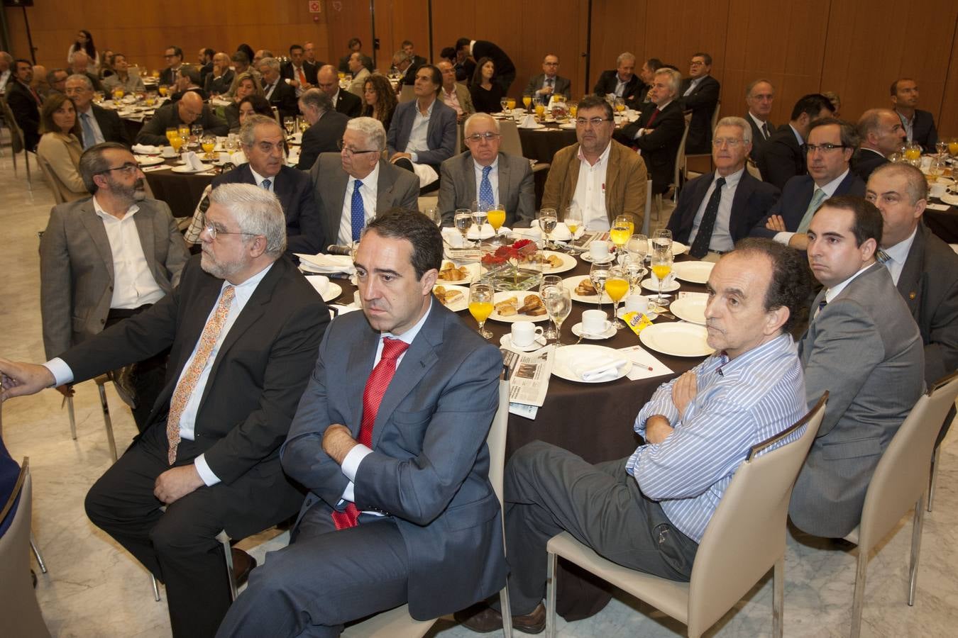 Mesas de invitados al foro de SUR &#039;Los retos de futuro&#039;