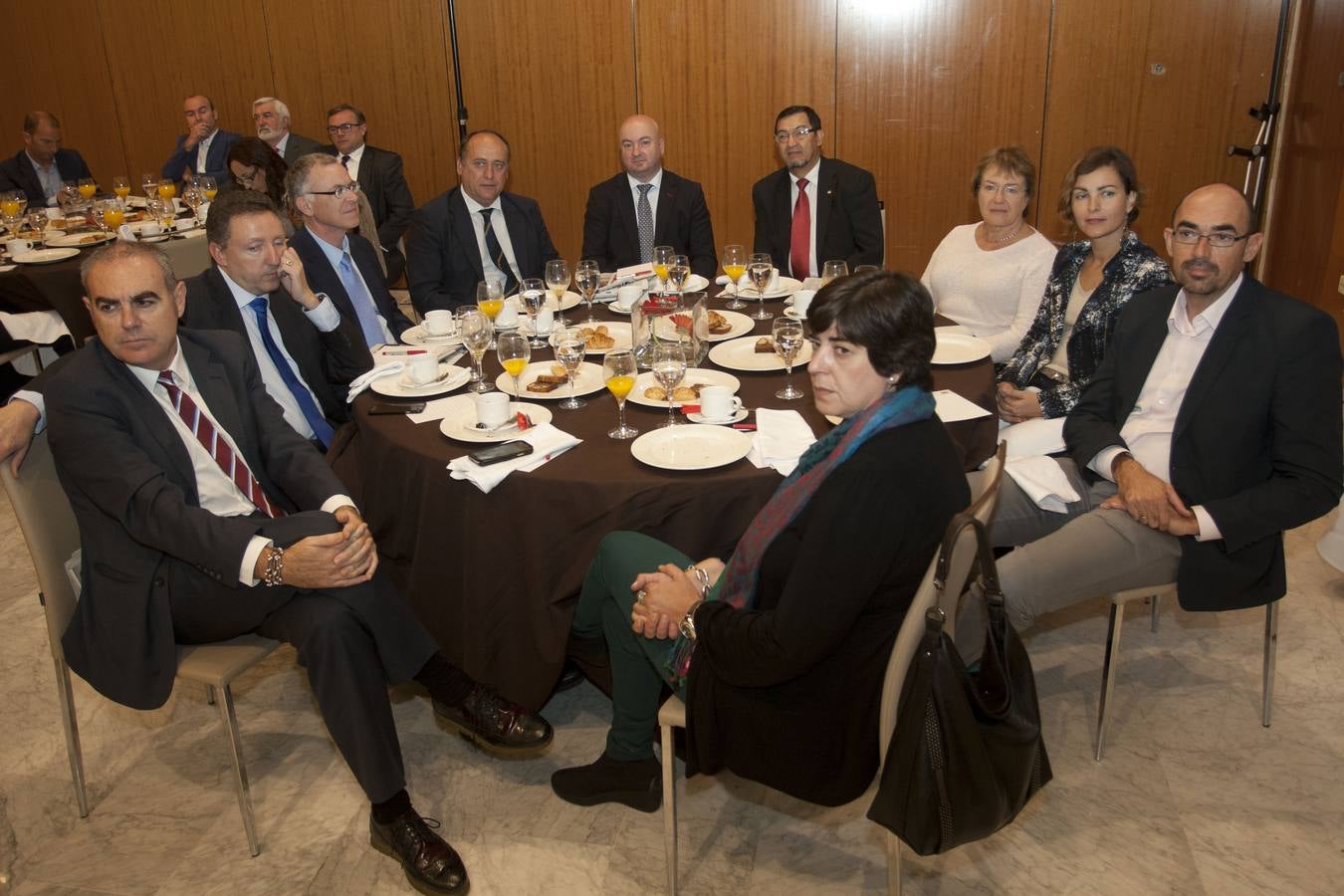 Mesas de invitados al foro de SUR &#039;Los retos de futuro&#039;