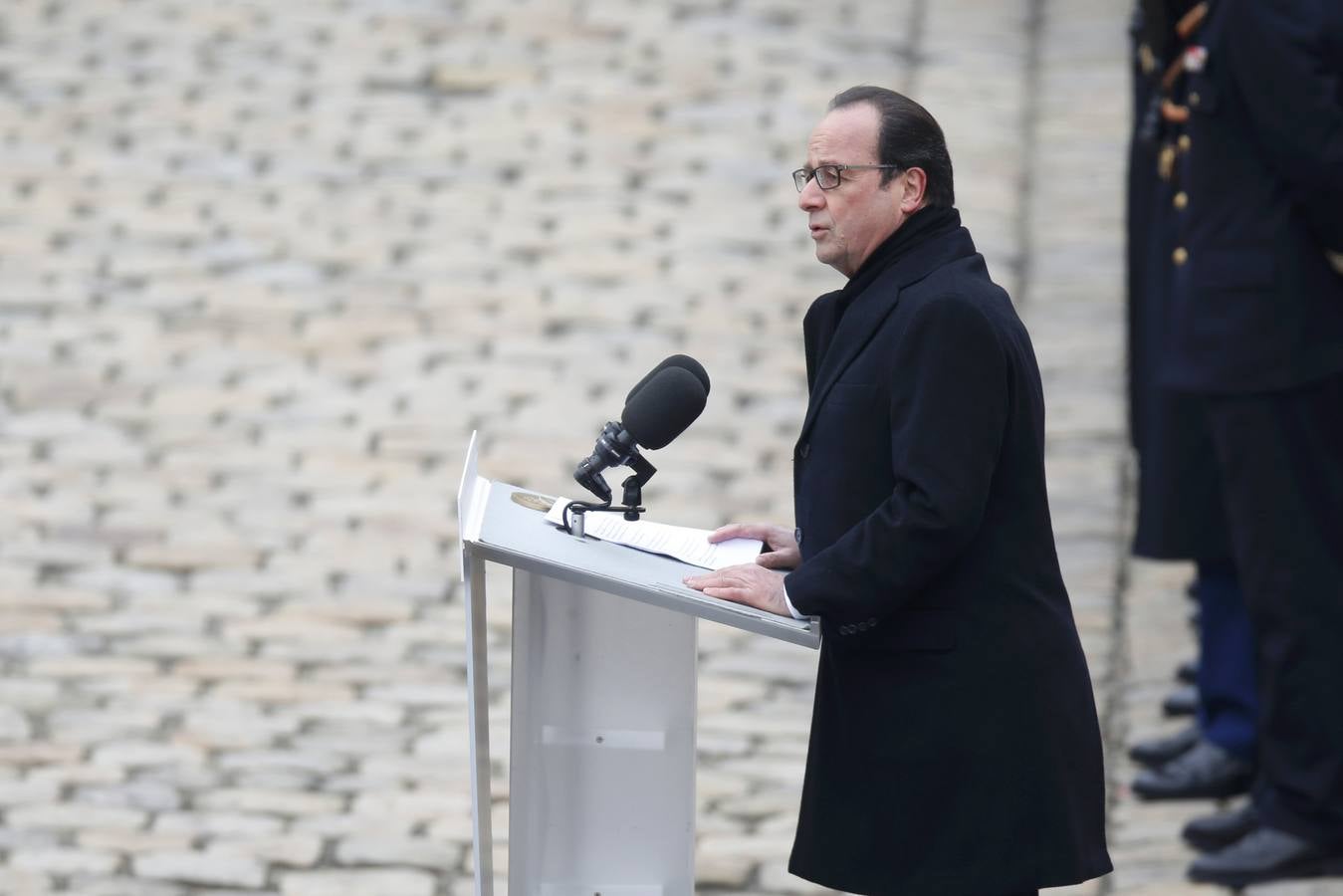 París rinde homenaje a las víctimas de los atentados