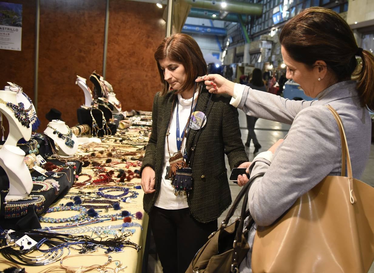 Fotos de la inauguración del Rastrillo de Nuevo Futuro