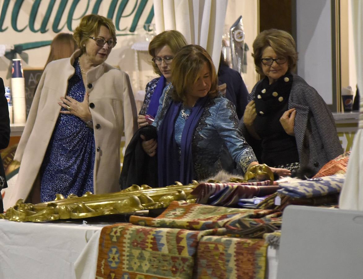 Fotos de la inauguración del Rastrillo de Nuevo Futuro