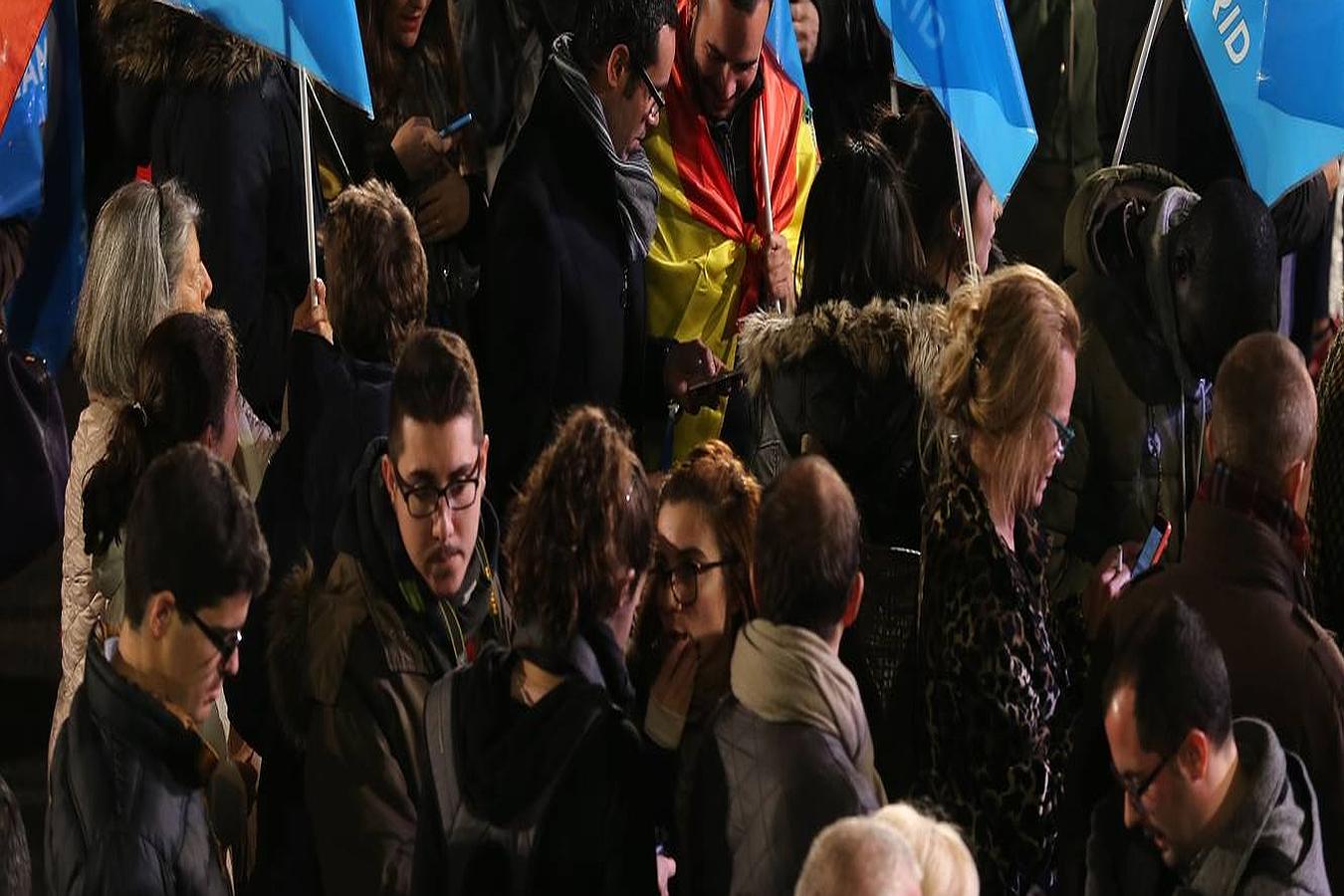 Los simpatizantes comienzan a salir a las calles