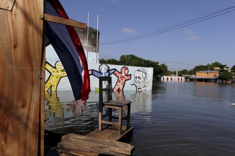 Asunción, bajo las aguas