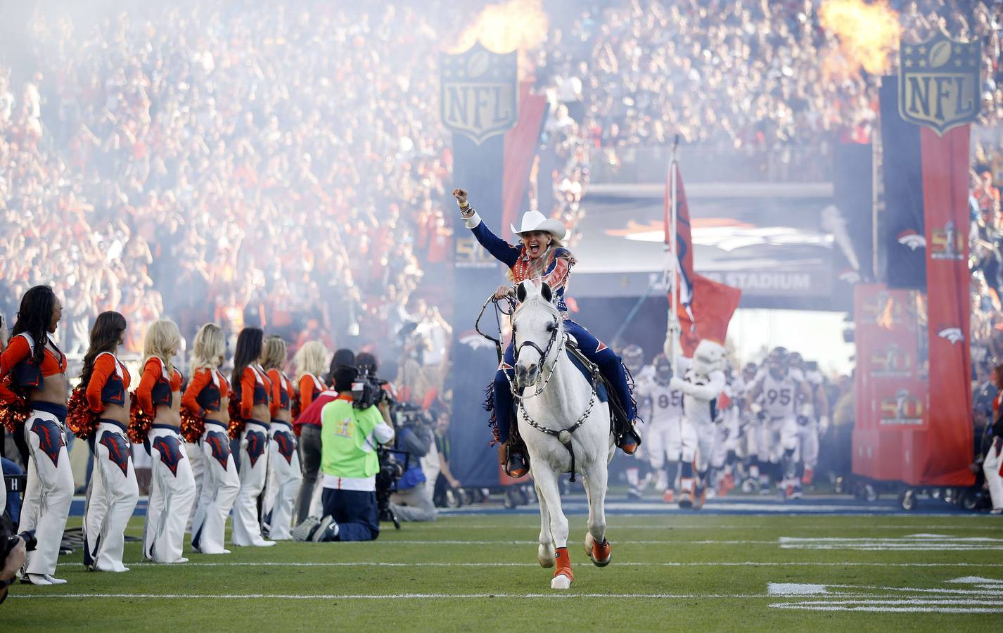 El espectáculo de la 50 edición de la Super Bowl