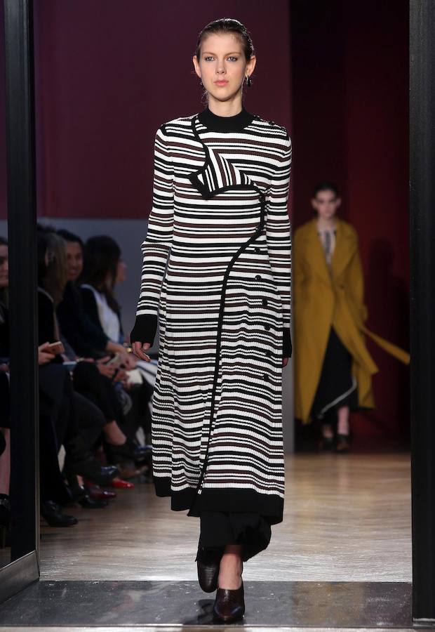 La moda del próximo otoño e invierno se exhibe en Milán