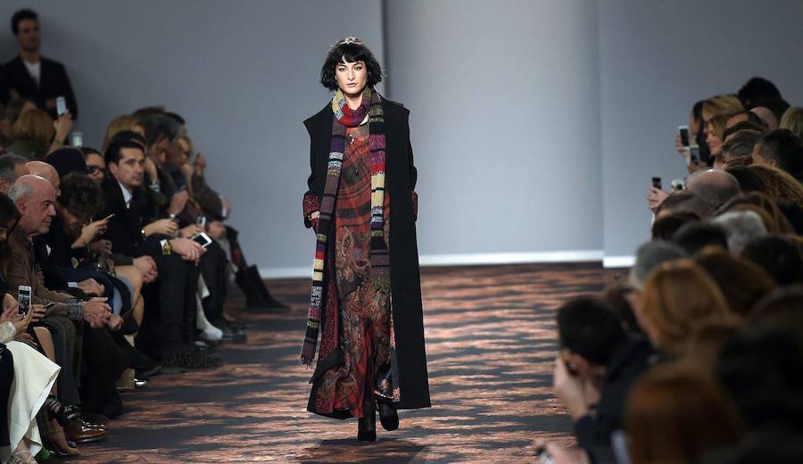 La moda del próximo otoño e invierno se exhibe en Milán