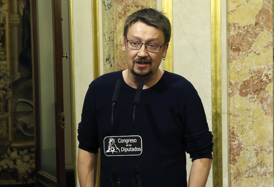 El portavoz de En Comú Podem en el Congreso, Xavier Domènech, durante la rueda de prensa ofrecida tras la primera jornada de la sesión de investidura.