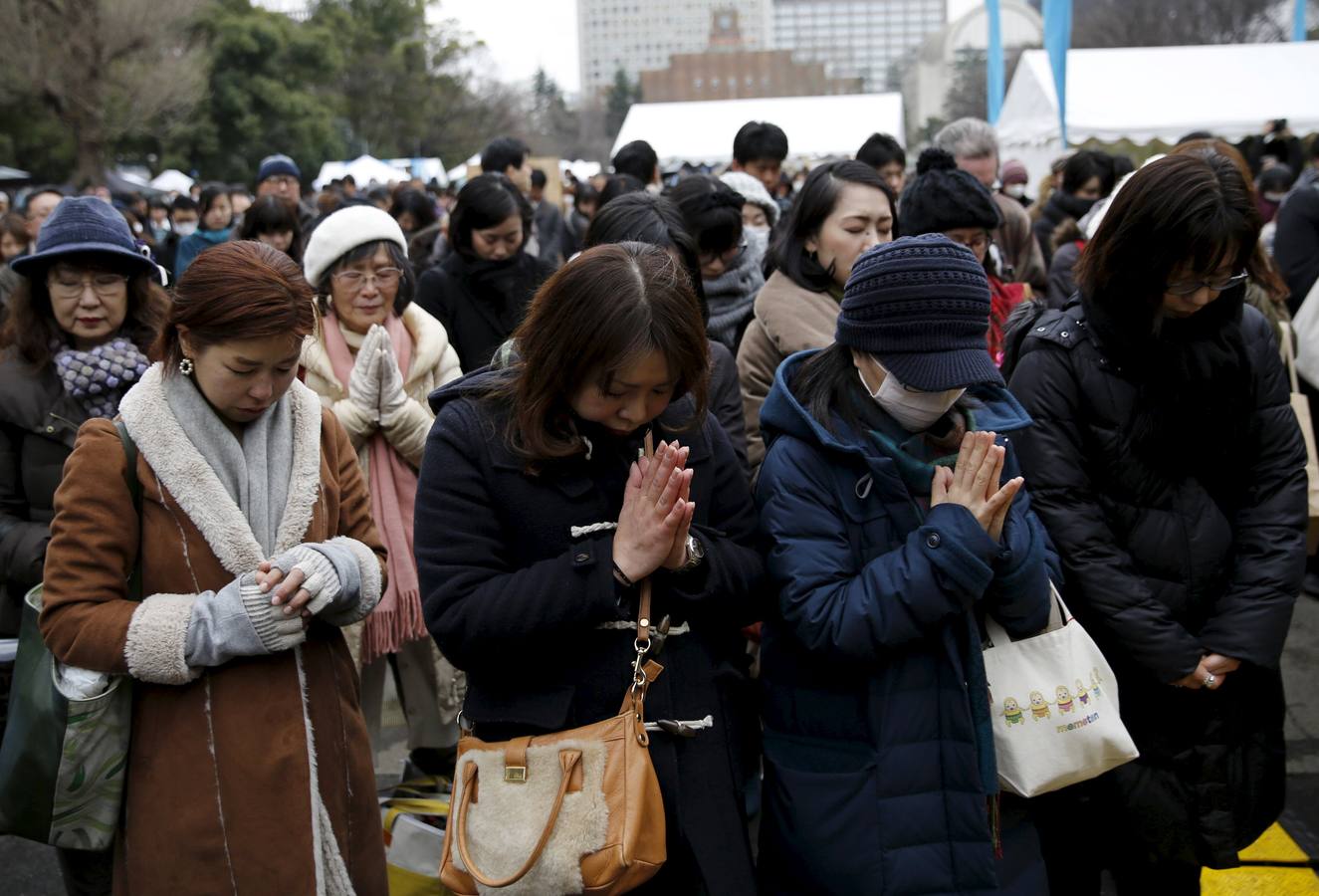 Japón aún llora a sus 18.000 muertos