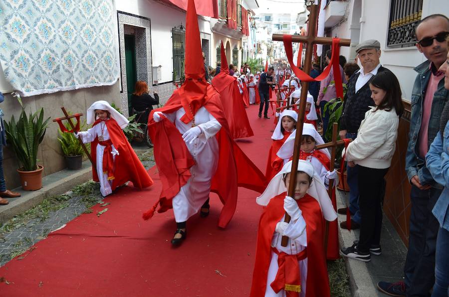 Así ha sido la procesión del Resucitado en Nerja