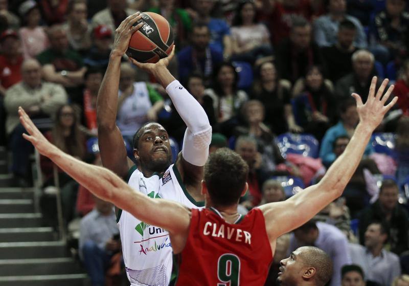 Fotos de la derrota del Unicaja ante el Lokomotiv