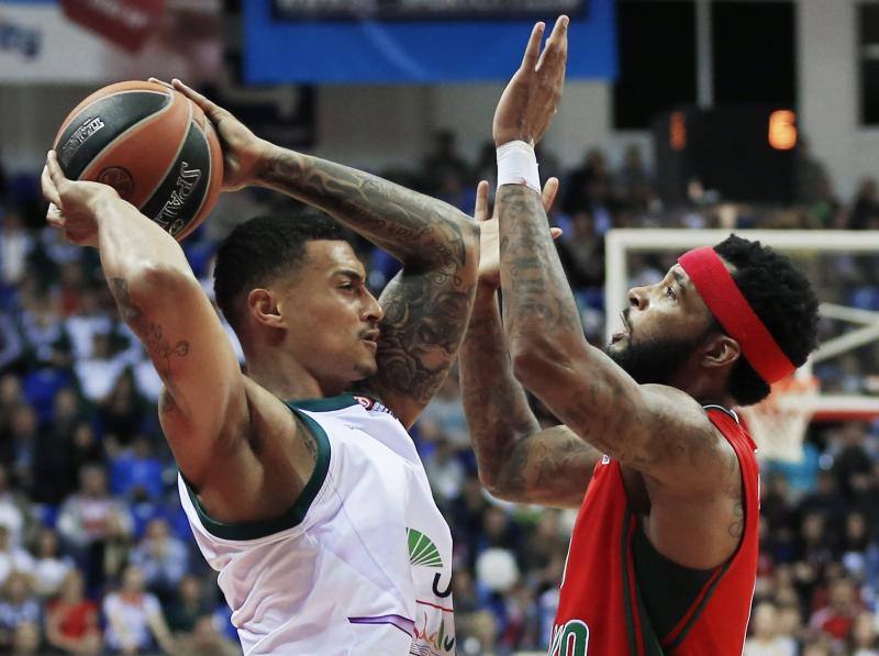 Fotos de la derrota del Unicaja ante el Lokomotiv