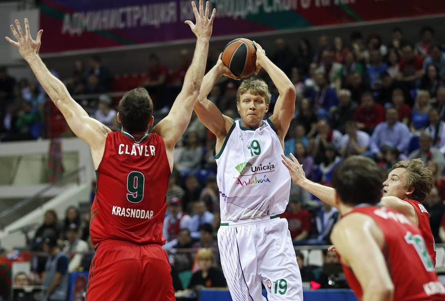 Fotos de la derrota del Unicaja ante el Lokomotiv