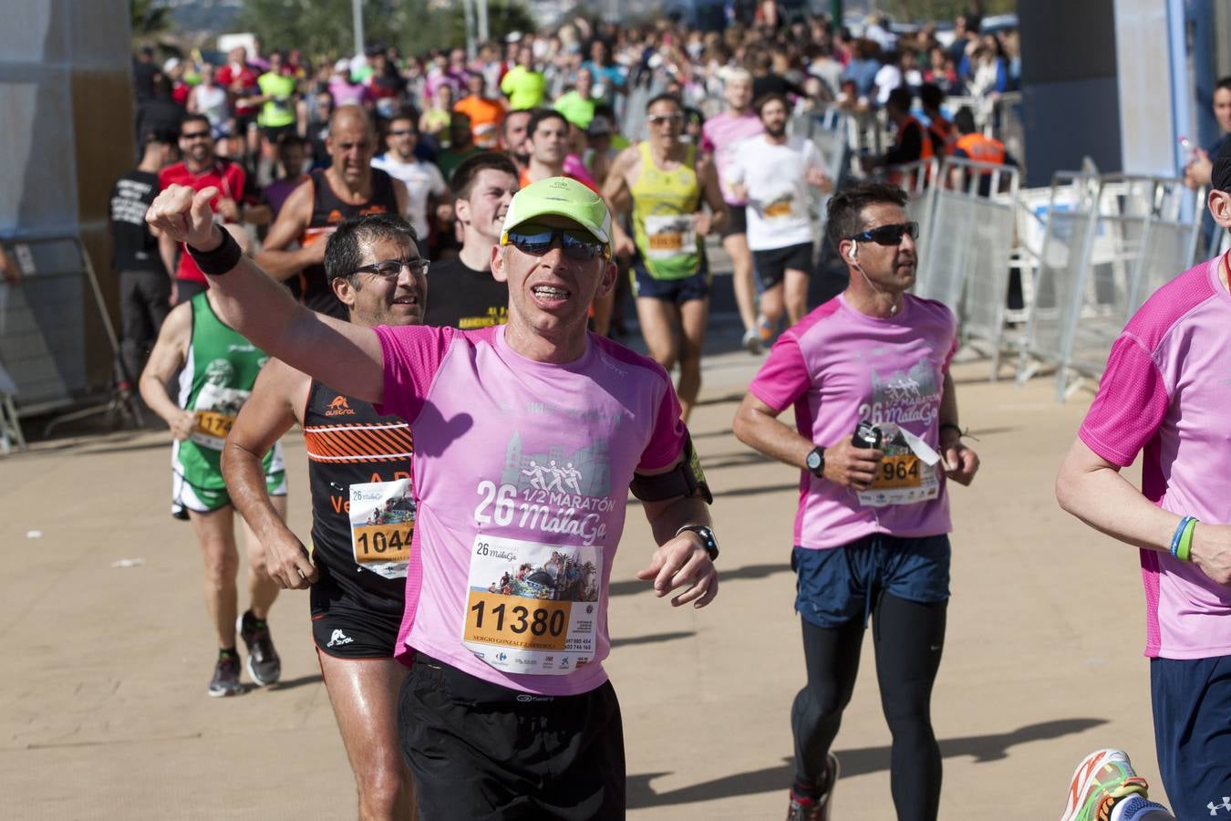 Más de 7.000 corredores participan en la Media Maratón de Málaga