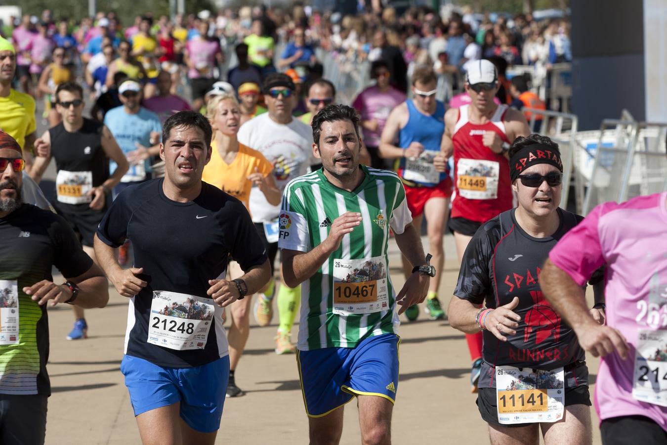 Más de 7.000 corredores participan en la Media Maratón de Málaga