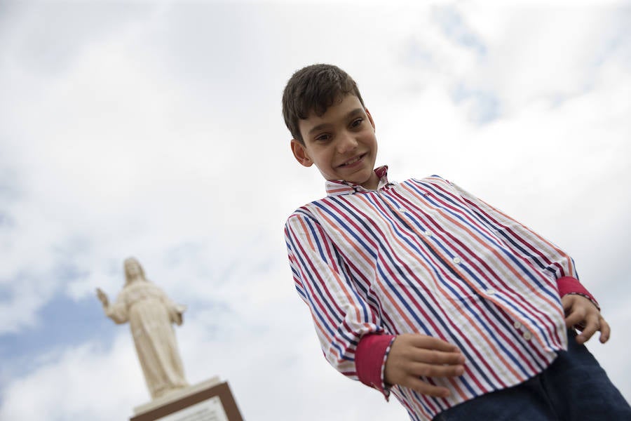 Fotos de Adrián Martín, el niño de Vélez-Málaga con voz de ángel