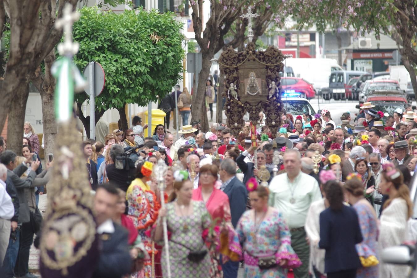 La Hermandad de Málaga parte hacia el Rocío