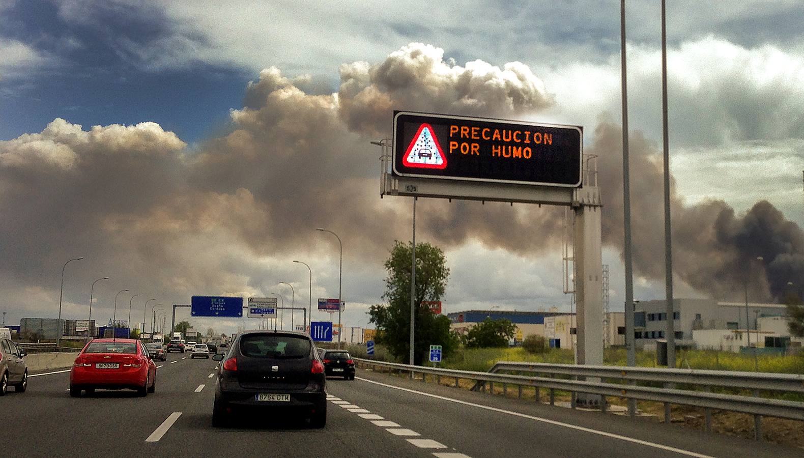 Incendio en el cementerio de neumáticos de Seseña