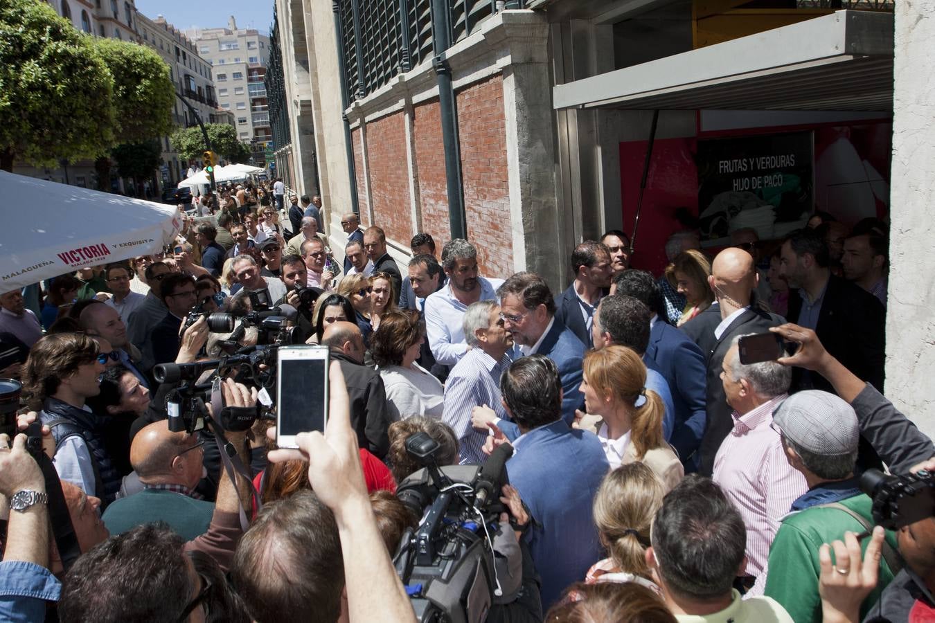 Mariano Rajoy visita el Mercado de Atarazanas