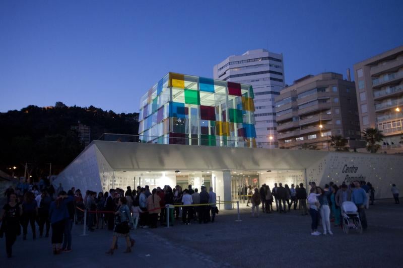 Calles abarrotadas y museos llenos en la Noche en Blanco