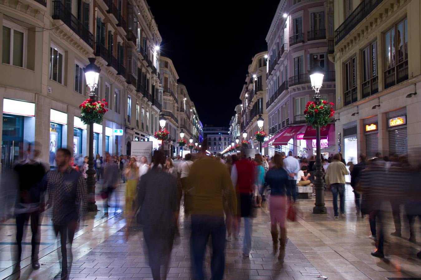 Música, arte y tricicoches en la Noche en Blanco