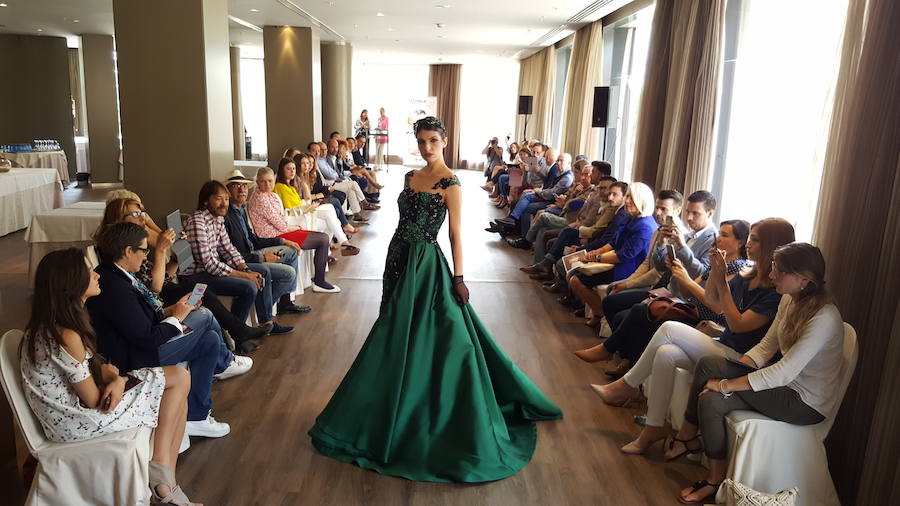 Las firmas que desfilarán en la VI Pasarela Larios avanzan sus propuestas