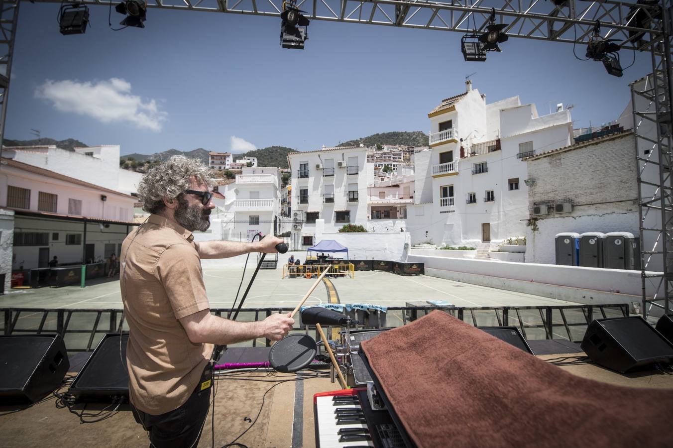 Jornada inaugural de Ojeando Festival 2016