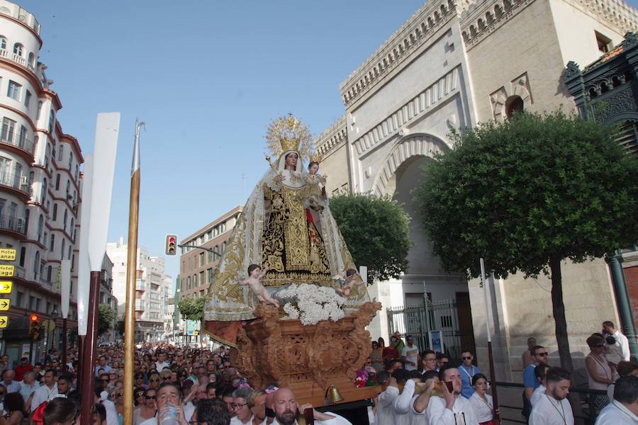 En fotos, la procesión de la Virgen del Carmen del Perchel