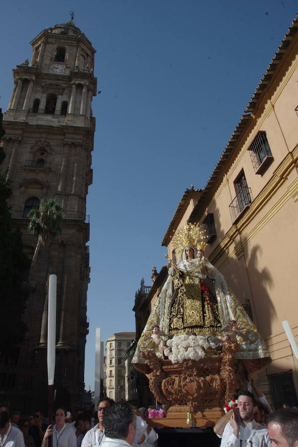 En fotos, la procesión de la Virgen del Carmen del Perchel