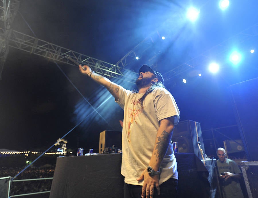 &#039;Les Castizos&#039; desatan la locura en el real