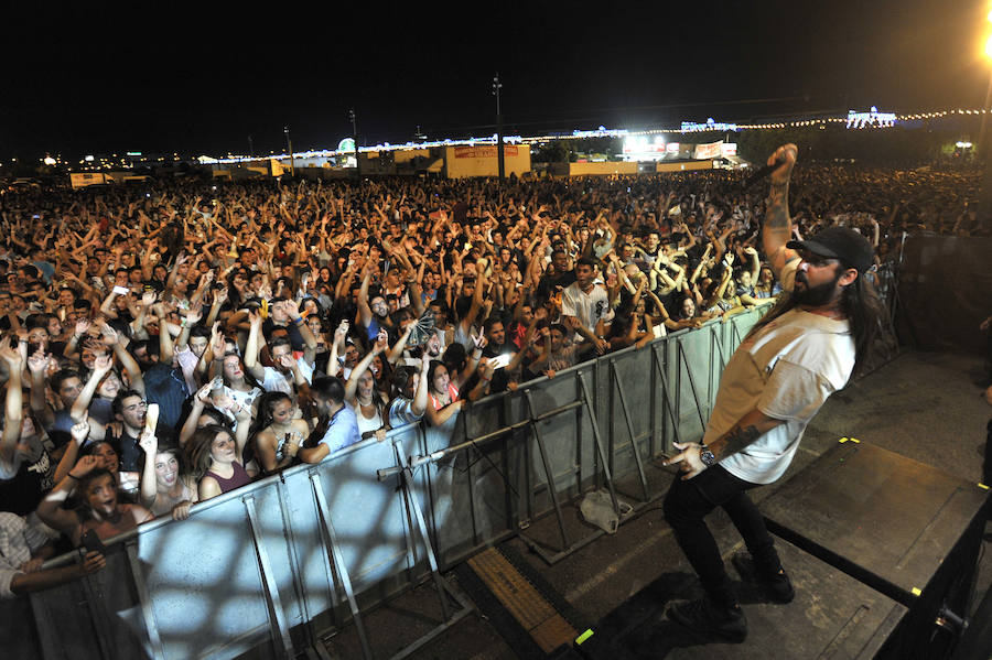 &#039;Les Castizos&#039; desatan la locura en el real