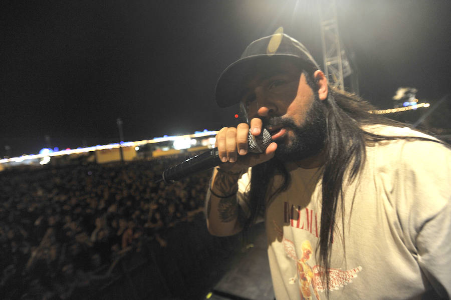 &#039;Les Castizos&#039; desatan la locura en el real