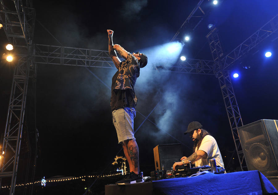 &#039;Les Castizos&#039; desatan la locura en el real