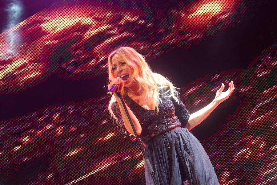 Fotos del concierto de Marta Sánchez en el Auditorio de Málaga