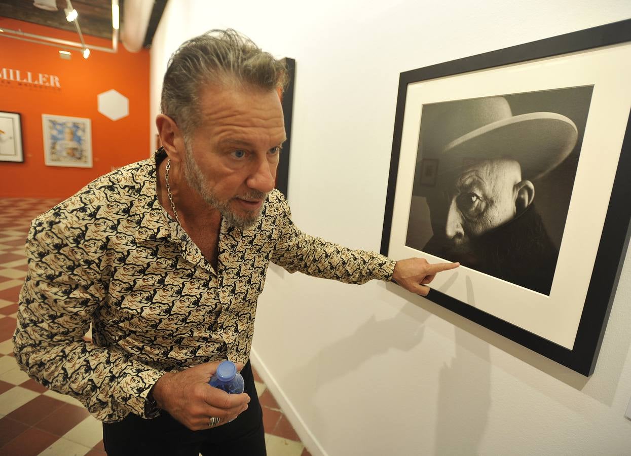 La exposición &#039;Malkovich, Malkovich, Malkovich&#039; llega a La Térmica bajo el objetivo de Sandro Miller